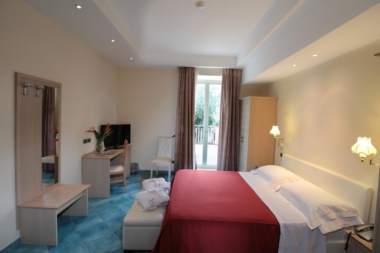 Hotel Regina Palace Terme 이스키아 외부 사진