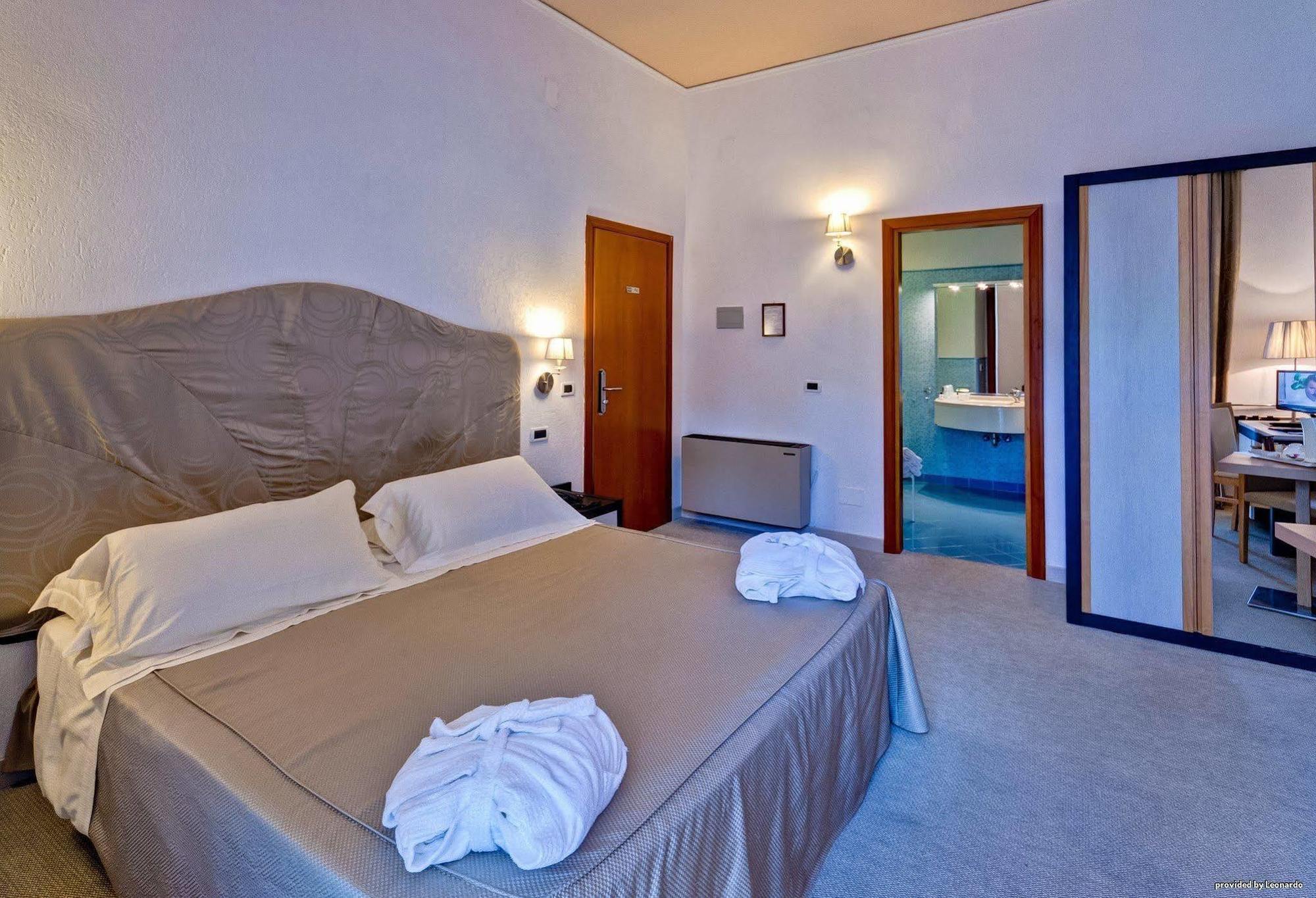 Hotel Regina Palace Terme 이스키아 외부 사진